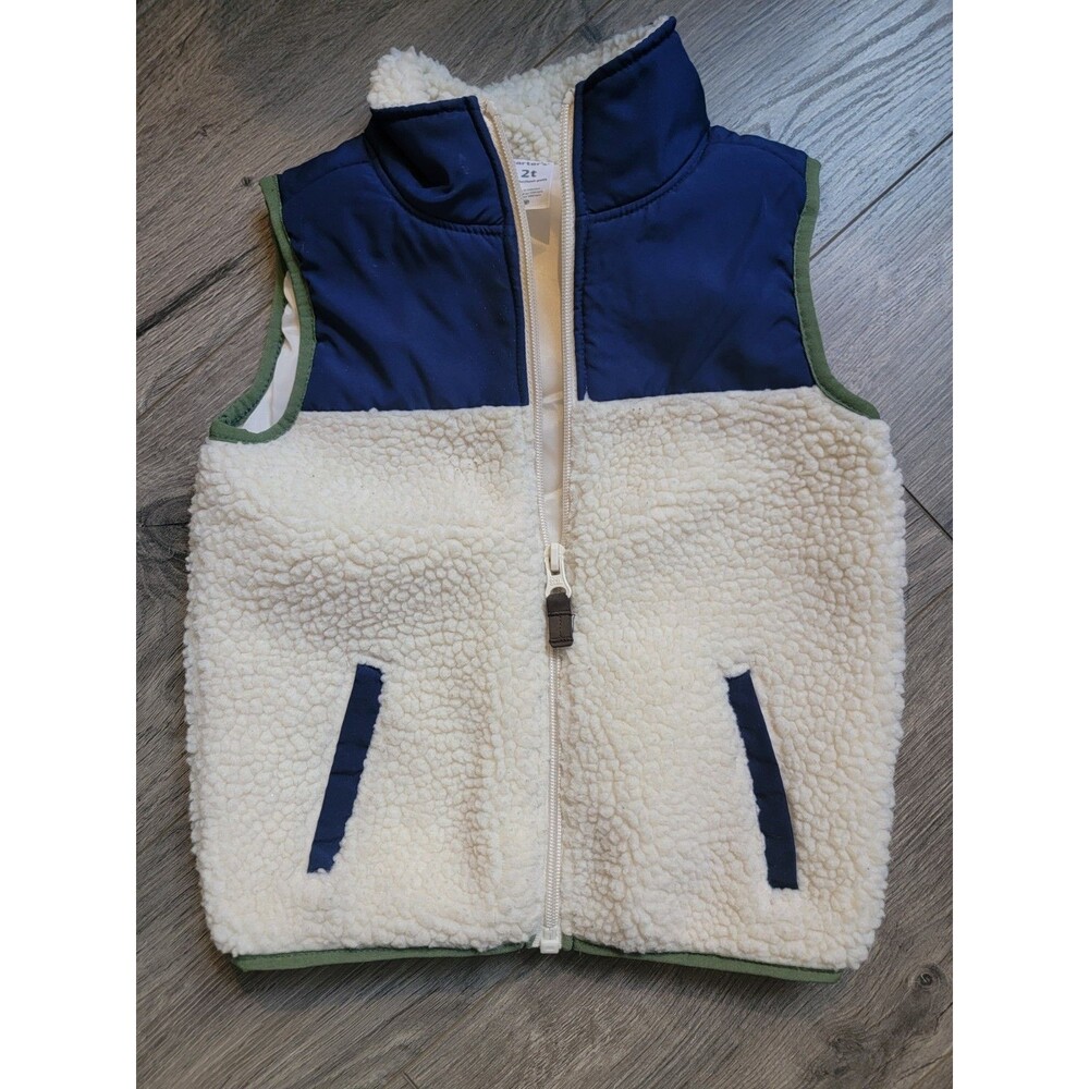 Carters 2T Sherpa Vest EUC